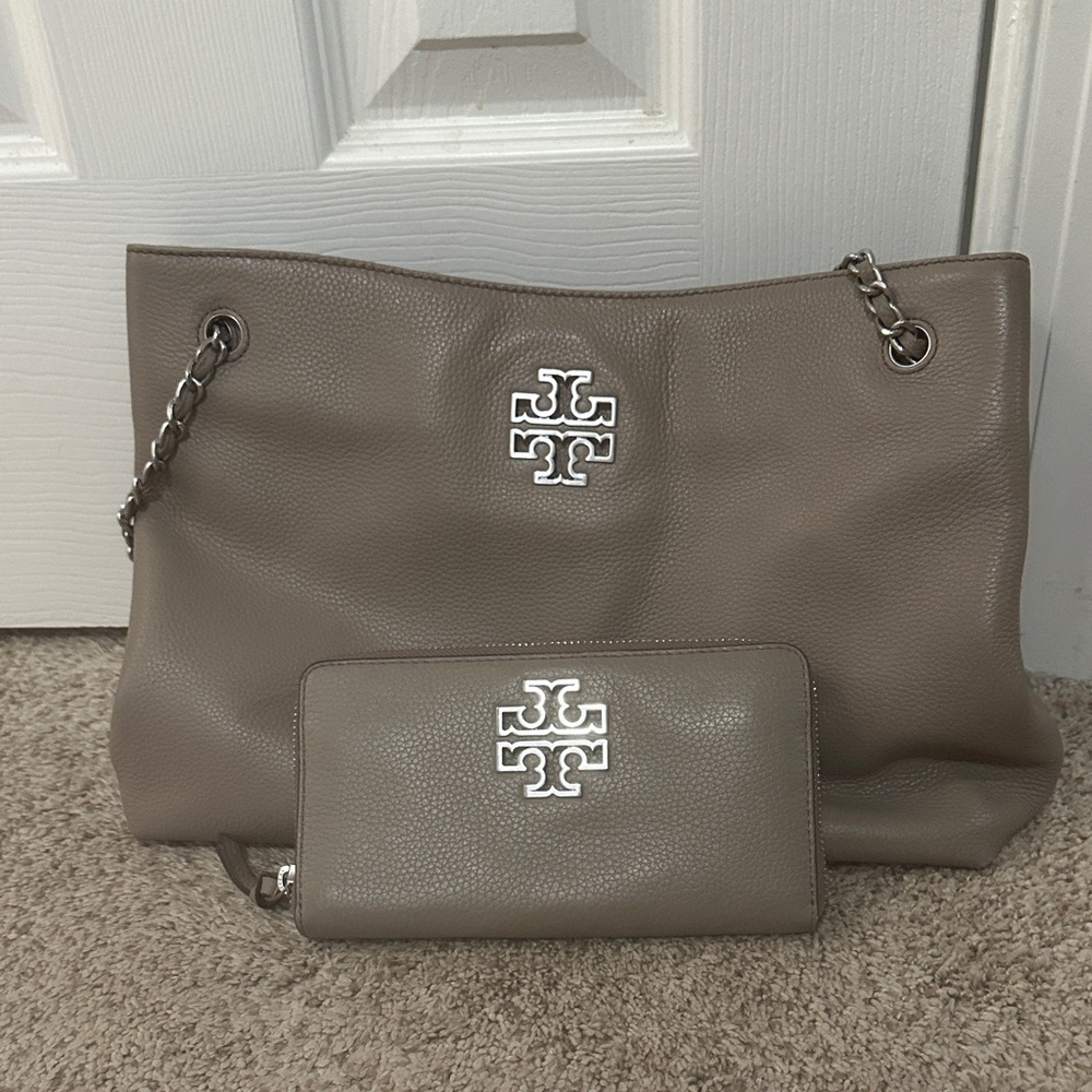 Tory Burch Gray Leather Shoulder Bag